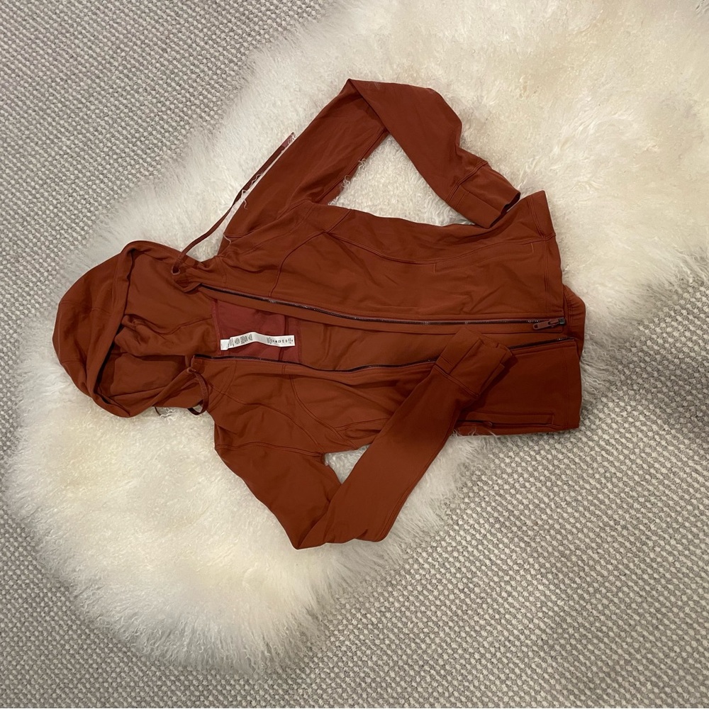 Lulú lemon jacket, size 4 rust in color. Never worn, new no tags.